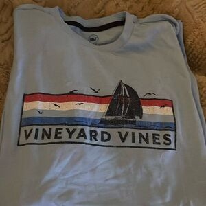 Vineyard vines